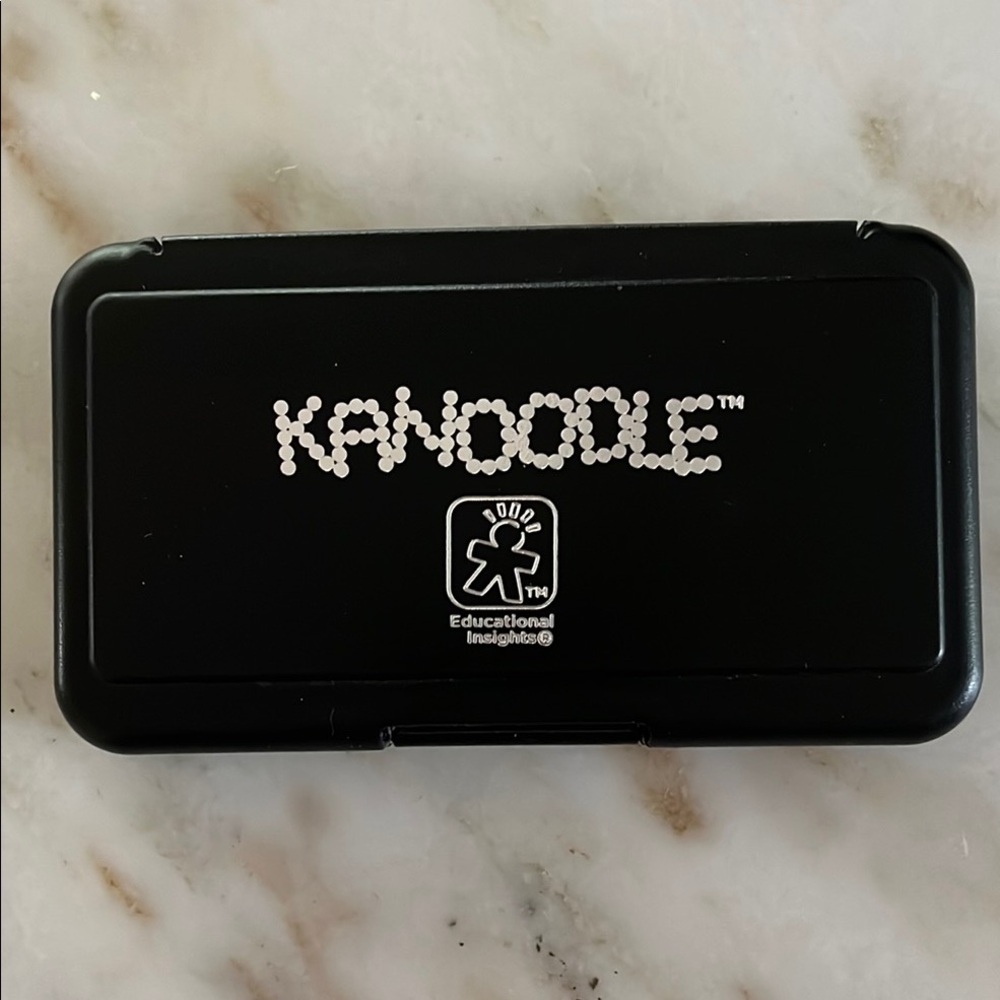 EUC Educational Insights Kanoodle Brain-Twisting Solitaire Game - Picture 6 of 11